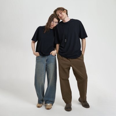 Футболка унисекс премиум AURA, 100% хлопок 200гр. черный, размер XS/S