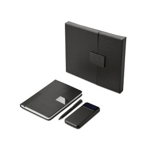 Подарочный набор Tesla с блокнотом А5, ручкой и пауэрбенком на 10 000 mAh, черный Подарочный набор Tesla с блокнотом А5, ручкой и пауэрбенком на 10 000 mAh, черный