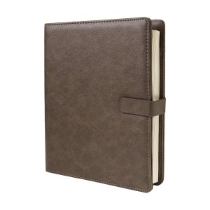 Ежедневник недатированный Coach, B5, коричневый, кремовый блок, подарочная коробка Ежедневник недатированный Coach, B5, коричневый, кремовый блок, подарочная коробка