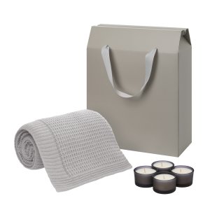 Подарочный набор Sento, Malta Soft, серый (свечи, плед) Подарочный набор Sento, Malta Soft, серый (свечи, плед)