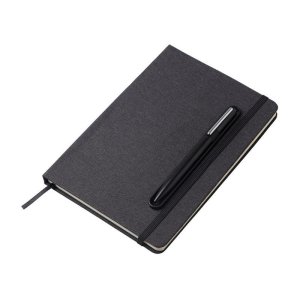 Набор блокнот А5 с магнитным держателем для ручки и подставкой для телефона и металлической шариковой ручкой NotaBene, черный