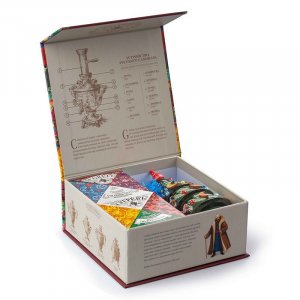 Набор подарочный"Сугревъ. Россия" из 2-х коробочек с листовым чаем и ёлкой-матрешкой