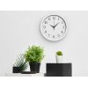 Пластиковые настенные часы  диаметр 25,5 см Yikigai, белый