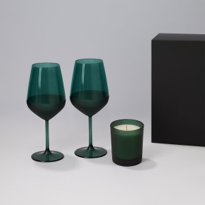 Подарочный набор свеча Enigma + 2 бокала для вина Emerald в черной коробке