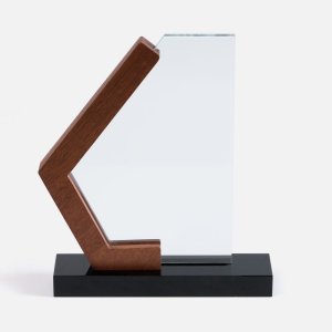 Стела Vinde Стела Vinde